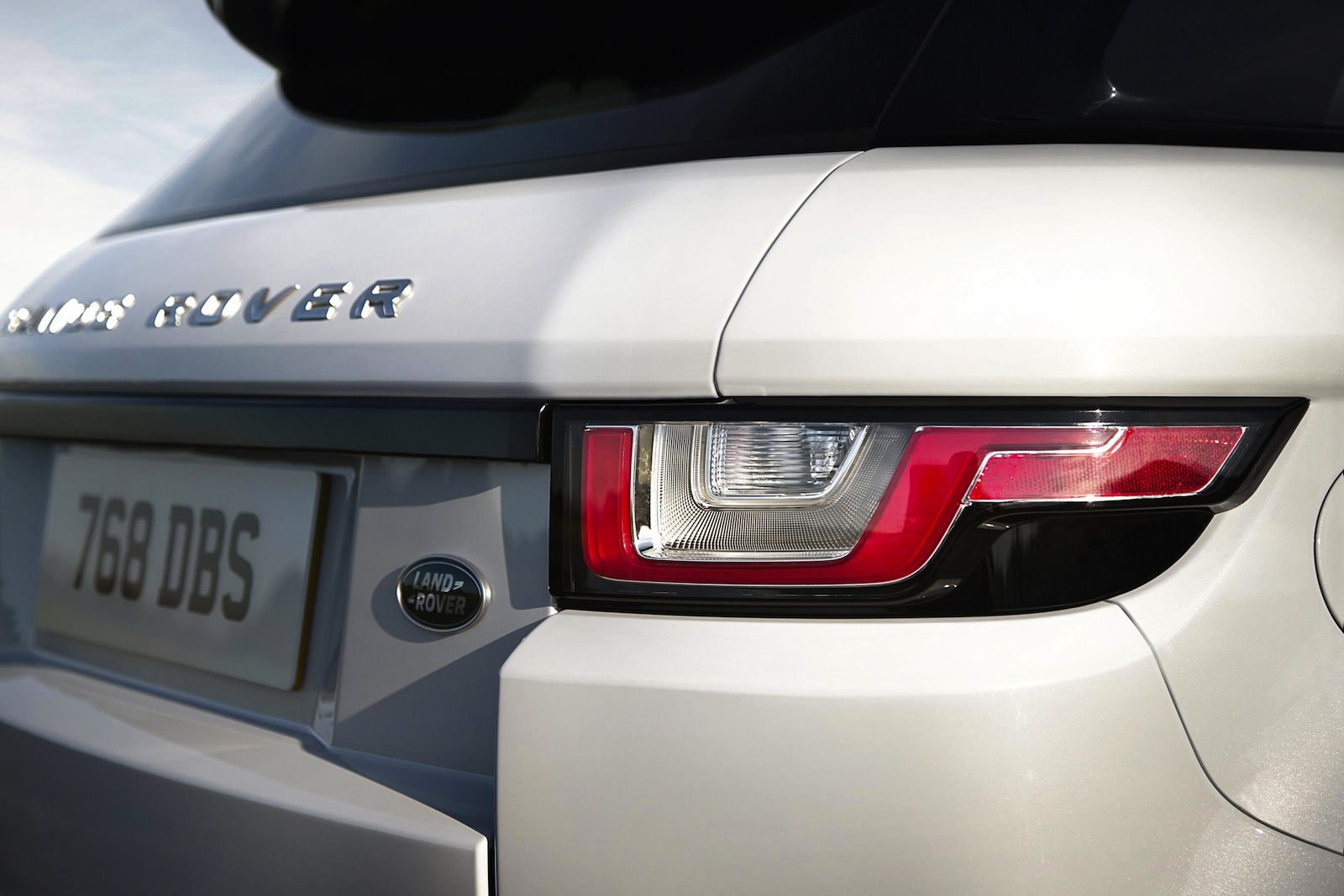 Động cơ diesel mới cho Range Rover Evoque